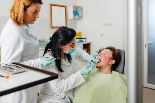 Best Emergency Tooth Extraction in Blissfield, MI